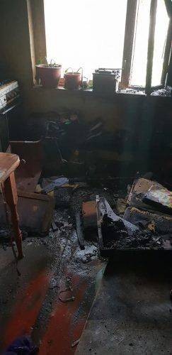 На Митниці у багатодітної родини згоріла квартира (фото)