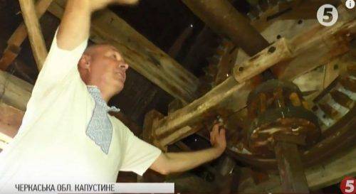 Сторічний вітряк на Черкащині хочуть перетворити на туристичну принаду (відео)