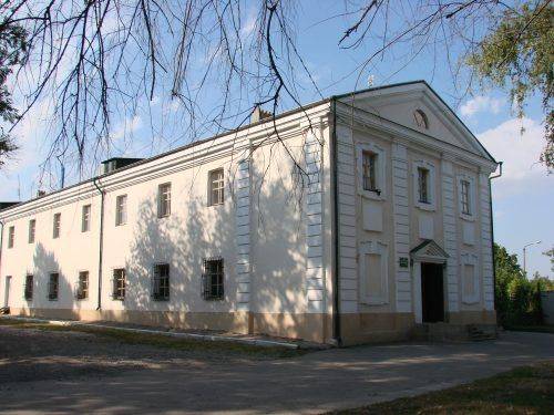 На Черкащині заповіднику повернули приміщення монастиря з якого зробили кафе
