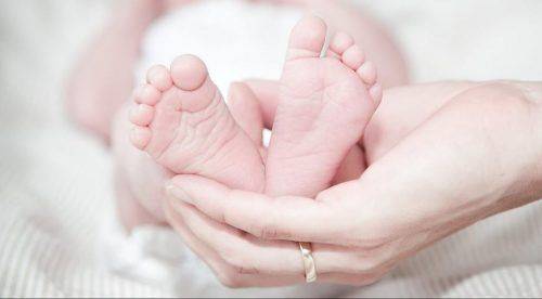 При народженні дитини кожна черкаська родина отримуватиме “пакунок малюка”