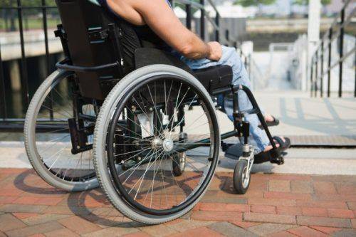 Місто з обмеженими можливостями або один день в інвалідному візку
