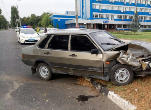 Унаслідок ДТП у Черкасах двоє постраждалих потрапили до лікарні (фото)