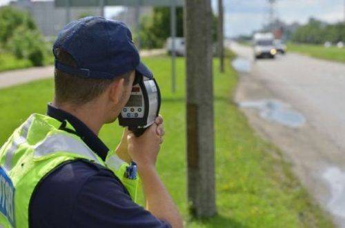 Контроль за швидкістю на дорогах: Поліцію Черкащини обділили новими радарами