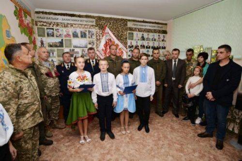 У Черкаській санаторній школі відкрили музей-кімнату, присвячену бійцям АТО