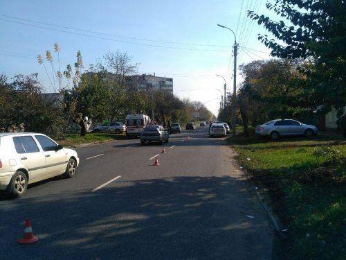 У Черкасах зіштовхнулися дві автівки, є постраждалі (фото)