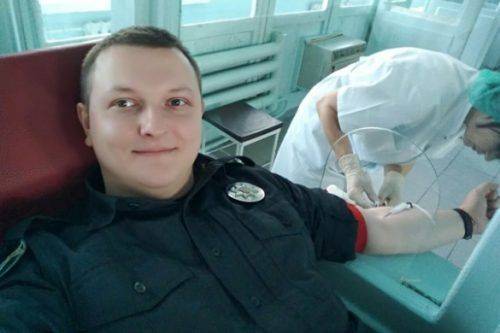Патрульні Черкас добровільно стали донорами крові