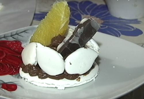 Школяр з Черкащини готує вишукані десерти (відео)