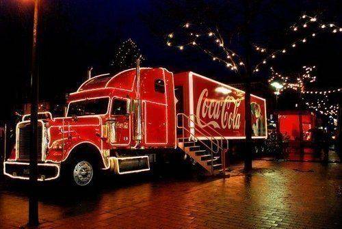 "Свято наближається": до Черкас приїде новорічна вантажівка