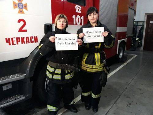Черкаські рятувальниці долучилися до челенджу на підтримку 4-річної Есмі з Великої Британії