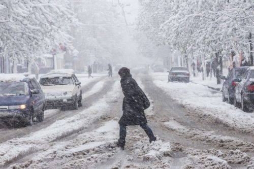 Водіїв Черкащини попереджають про ускладнення погодних умов