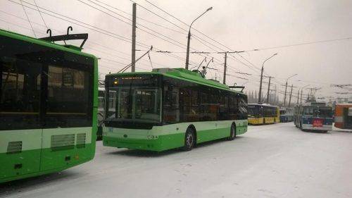 Через аварію у Черкасах змінено рух тролейбусів та ускладнено рух автобусів