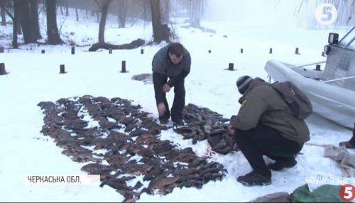 «Під прикриттям»: черкаський рибний патруль показав, як ловить браконьєрів