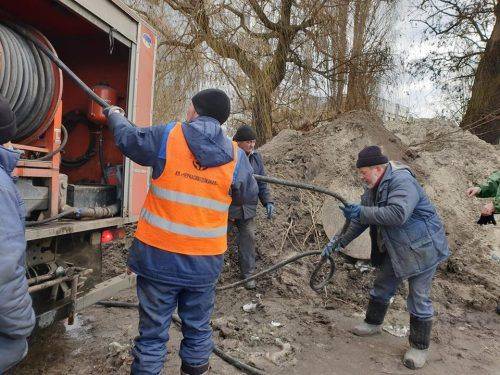 Жодних незручностей: у Черкасах почали реконструкцію каналізаційного колектора (фото)