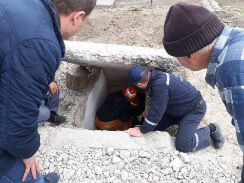 На Черкащині на чоловіка впала бетонна плита (фото)