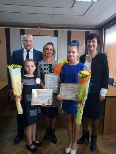 Піаністки з Черкас перемогли в Міжнародних та Всеукраїнських конкурсах (фото)