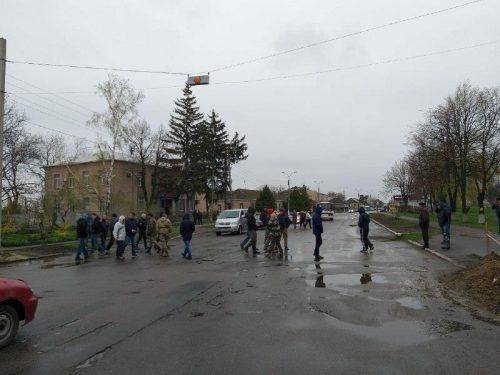На Черкащині перекрили дороги через їхній поганий стан (фото)