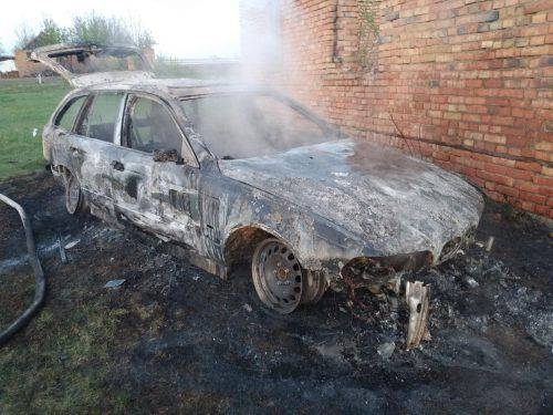 За добу на Черкащині вщент згоріли два авто імовірно через підпал (фото)