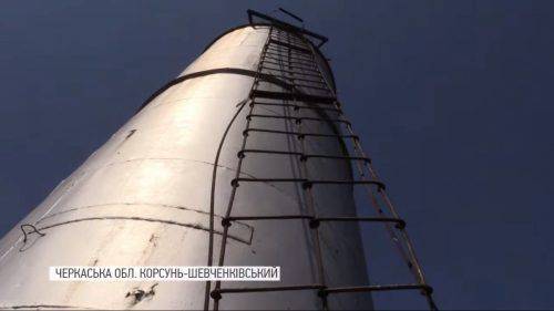 Змушені брати воду з річки: на Черкащині жителі вже місяць без води (відео)