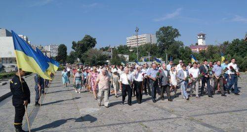 Черкаси долучились до Дня пам'яті жертв війни в Україні (фото)