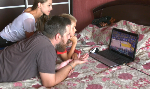 Черкаська родина 15 років підтримує місцеву баскетбольну команду (фото, відео)