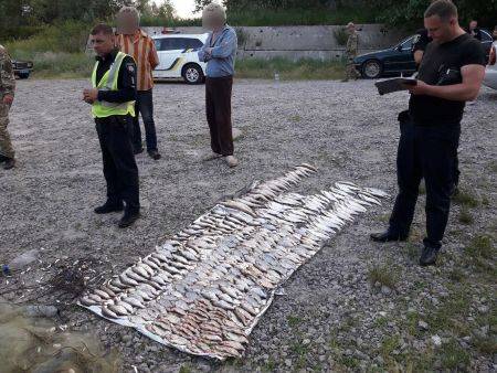 За місяць на Черкащині браконьєри майже триста разів намагалися незаконно ловити рибу (фото)
