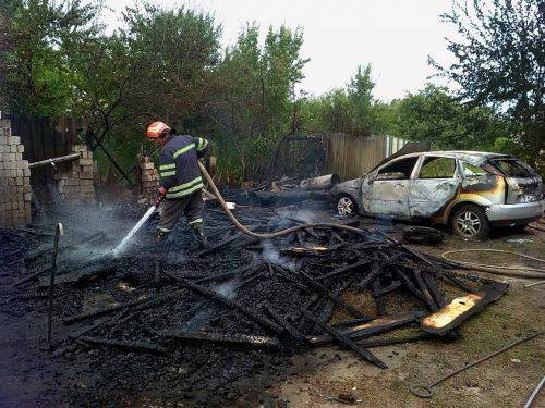 На Черкащині згоріли відразу два автомобілі (фото)