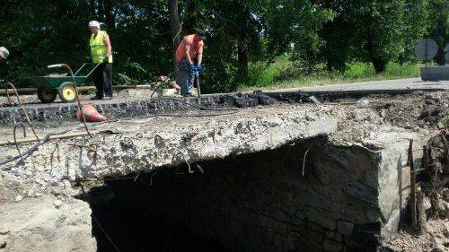 На Черкащині ремонтують міст (фото)