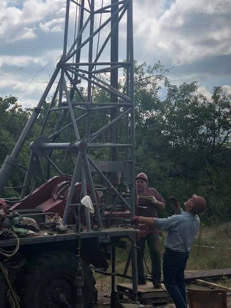 На Черкащині будують нову артезіанську свердловину (фото)