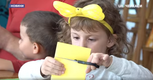 Півторарічні діти можуть навчатися мистецтву в художній студії Черкас (відео)