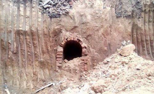 Господарські льохи чи катакомби: науковець досліджує підземні ходи на Черкащині (фото)