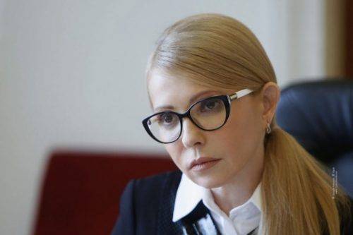 "Потрібна людина, яка візьме стерно і цей корабель вестиме", - експерти вважають, що Тимошенко й Зеленський мають об'єднатися