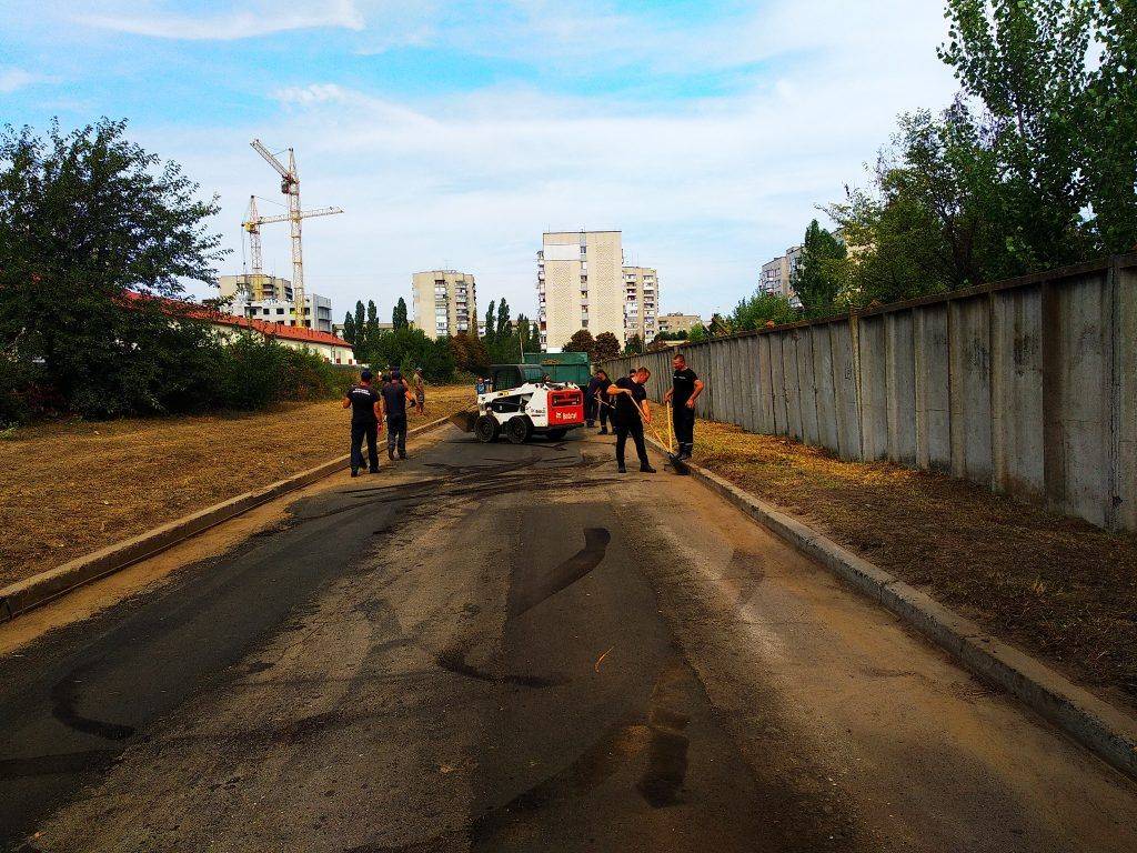У Черкасах відремонтували дорогу, якою щодня їздять рятувальники (фото)