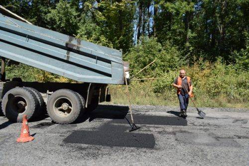 На Черкащині ремонтують дороги державного значення (фото)