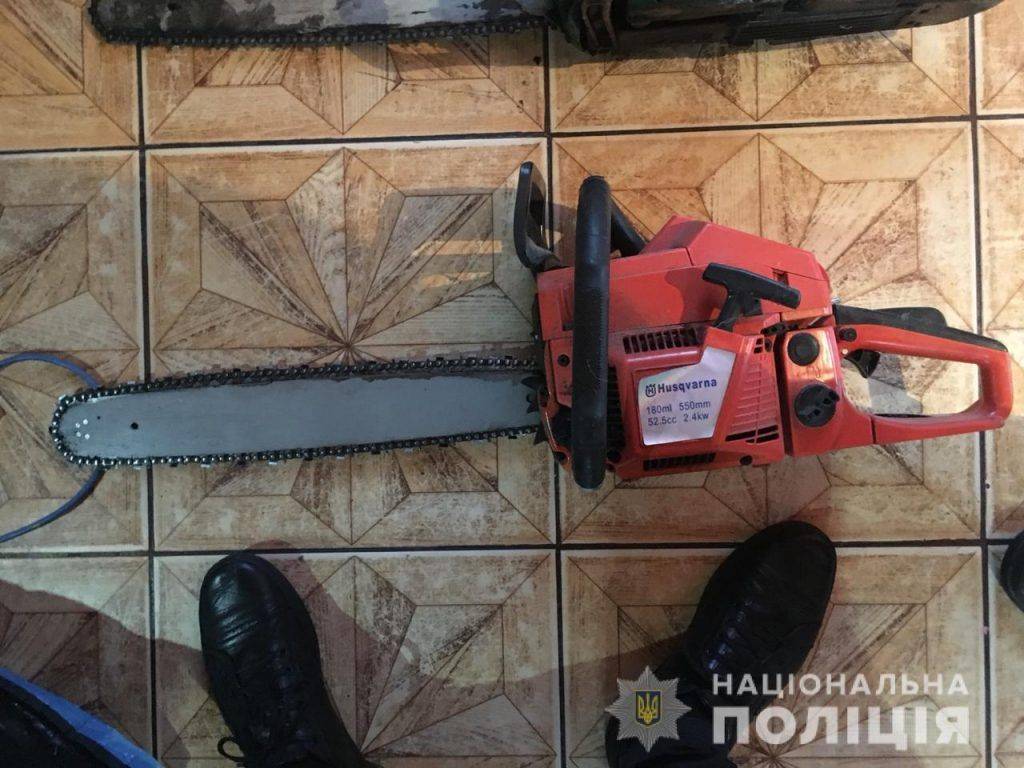 Правоохоронці затримали злочинну групу, яка грабувала будинки на Черкащині та в інших областях (фото, відео)