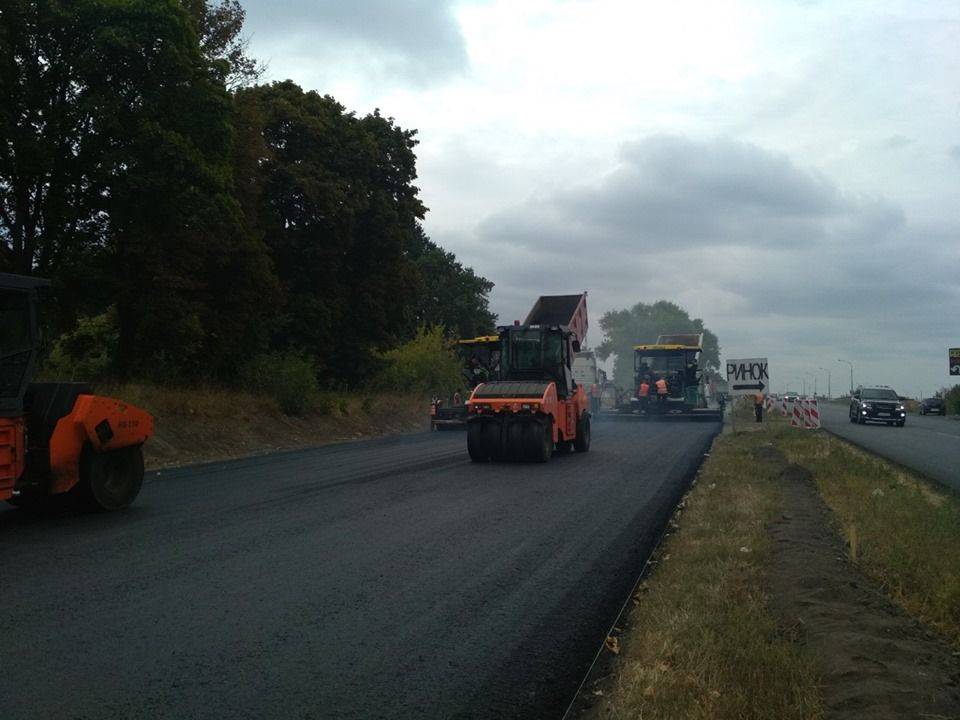 На Черкащині триває ремонт дороги міжнародного значення (фото)