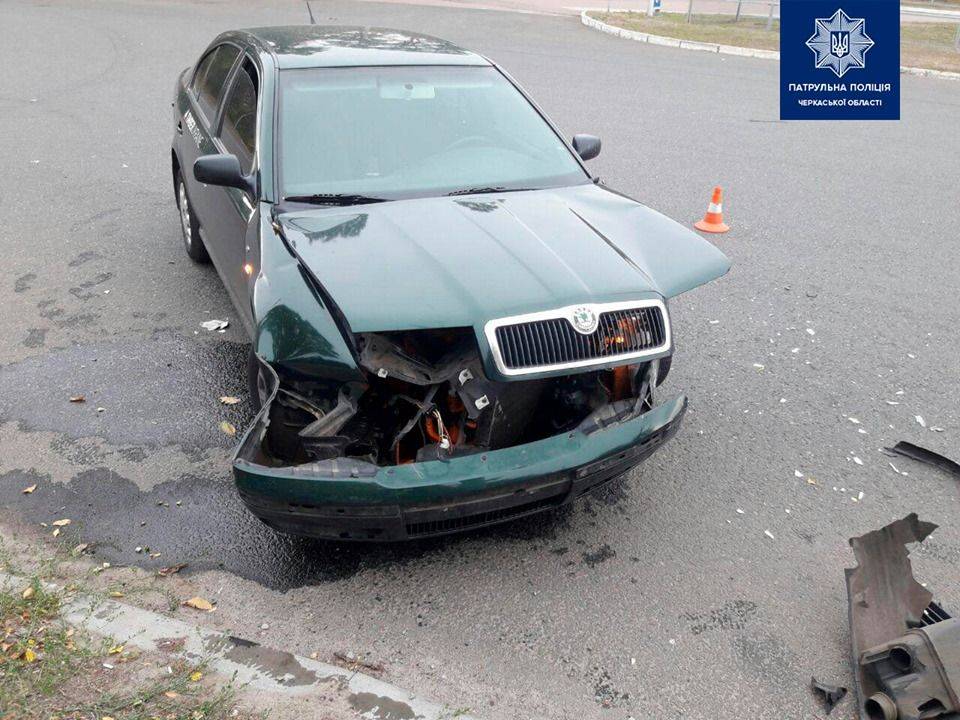 На Сумгаїтській зіткнулися Skoda та Chevrolet: є постраждалі (фото)