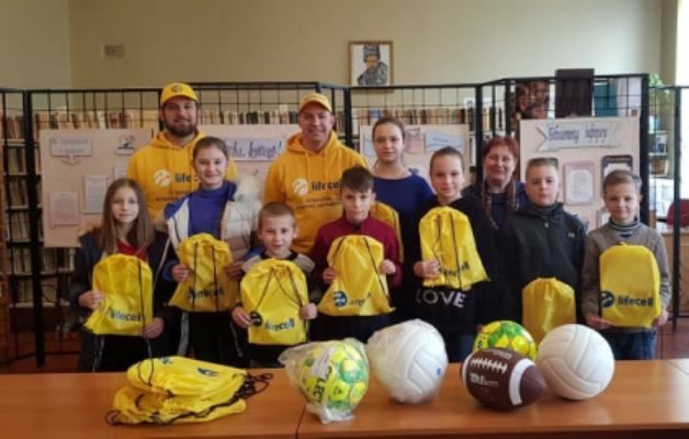 Понад 300 школярів Черкащини стали переможцями соціально-освітньої програми «lifecell академія»