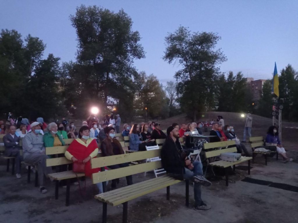 Напередодні Дня Незалежності МХП влаштував на Черкащині кінопоказ просто неба