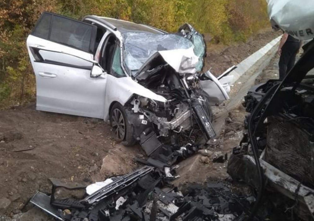 На Черкащині в потрощених машинах загинули двоє людей, ще троє — тяжко травмовані