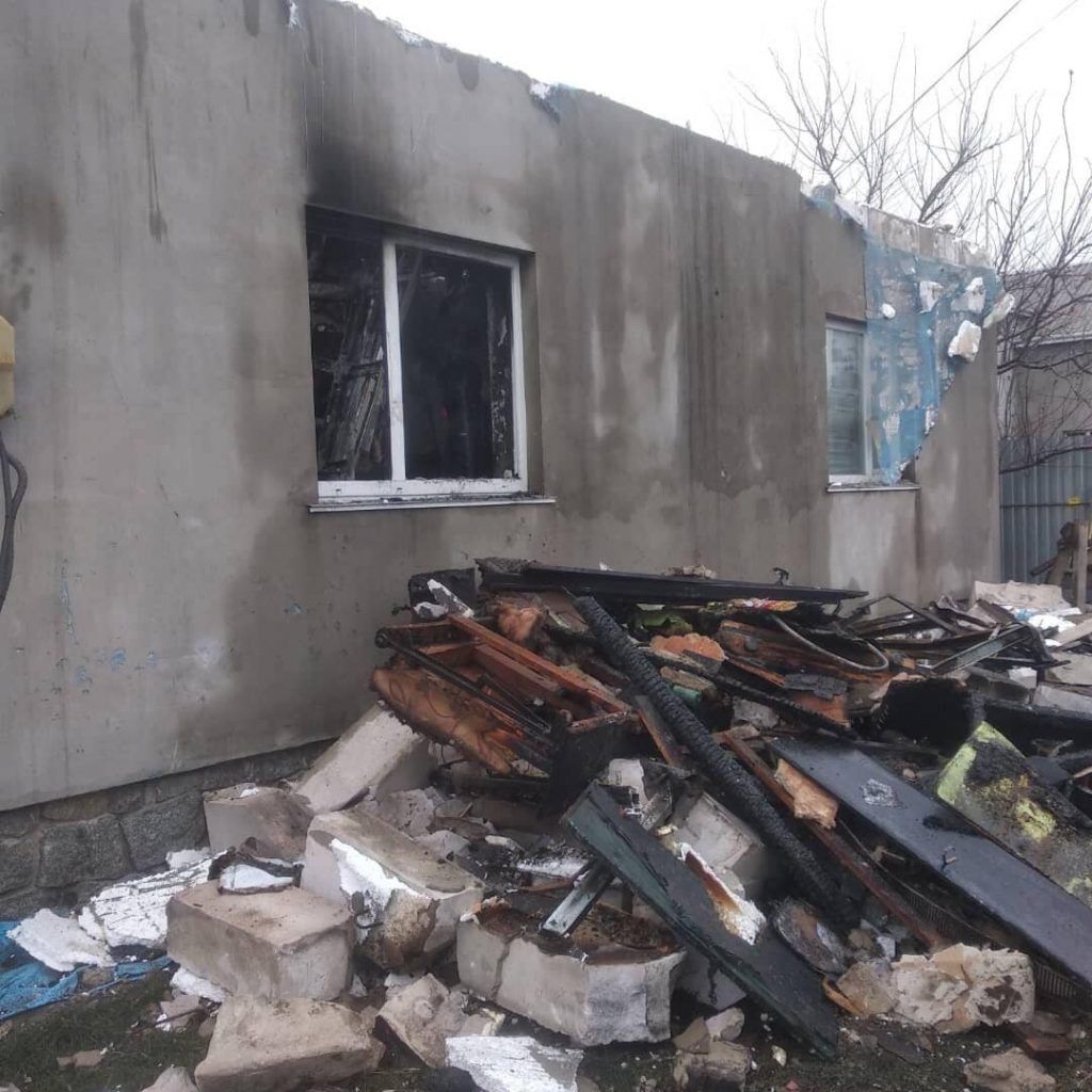 На Уманщині згорів будинок: родина з п’ятьма дітьми лишилася просто неба (ФОТО)
