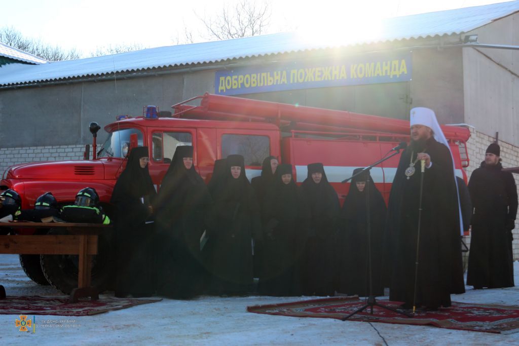 На Черкащині монахині гаситимуть пожежі (ФОТО)